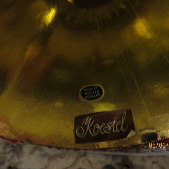 GORGEOUS KOESTEL Deep Red Velvet Dress Angel - Picture 8 of 9